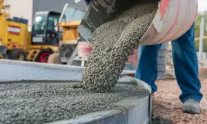 Jakie proporcje cementu i piasku pod kostkę, aby uniknąć błędów?