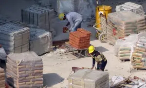 Z czego robi się cement? Poznaj skład i proces produkcji cementu
