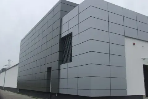 Ile kosztuje elewacja z alucobondu? Sprawdź ceny i czynniki wpływające na koszty